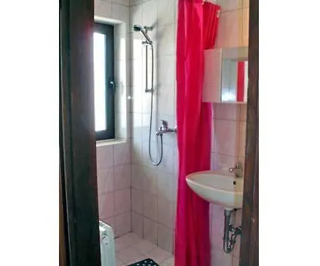 Rooms Violanda Πανσιόν