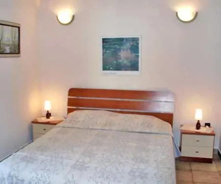 Rooms Violanda *